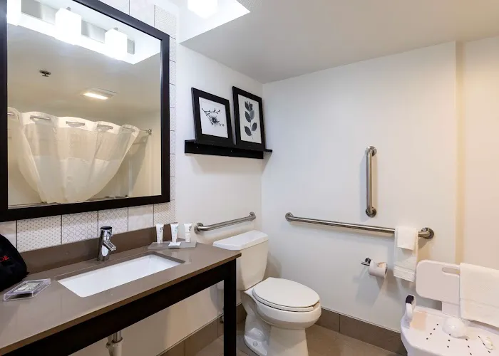 Country Inn & Suites by Radisson, Appleton, WI 4