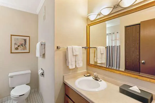 La Quinta Inn & Suites by Wyndham Stevens Point 4