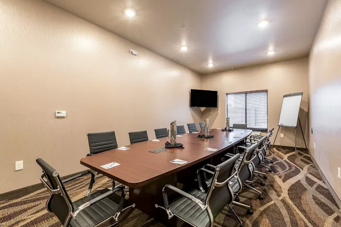 Cobblestone Hotel & Suites - Stevens Point 4