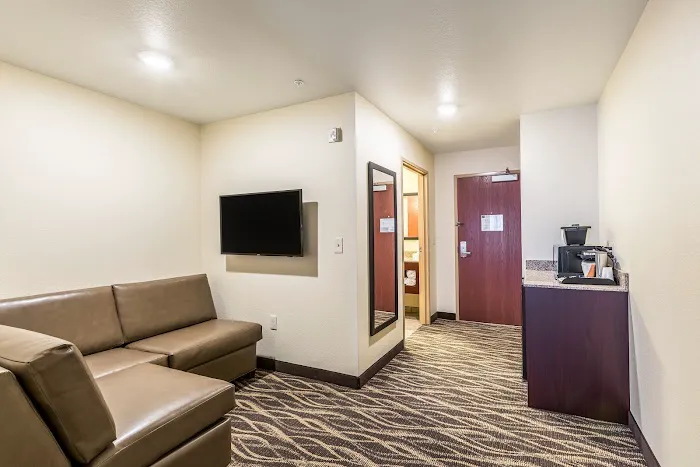 Cobblestone Hotel & Suites - Stevens Point 4