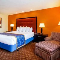Days Inn & Suites by Wyndham Stevens Point ico