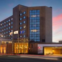 Oshkosh Marriott Waterfront Hotel & Convention Center ico