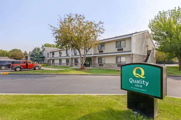 Quality Inn 4