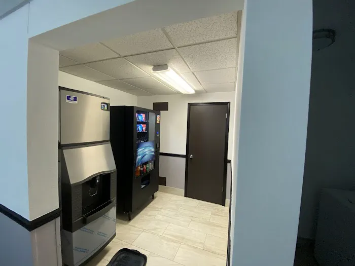 Baymont by Wyndham Oshkosh Airport 4