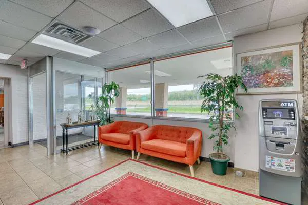 Suburban Studios Neenah-Appleton 4