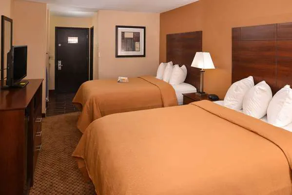 Quality Inn Appleton West 4