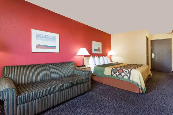 Super 8 by Wyndham Appleton 4