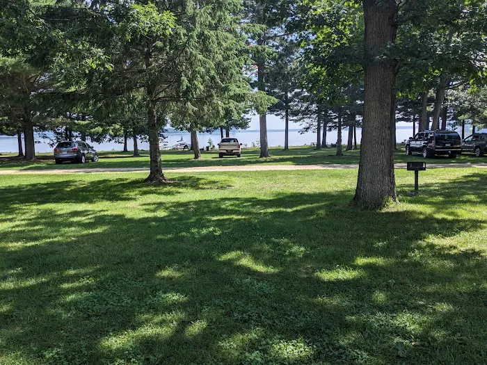 Wells Lakeside Cottages 4