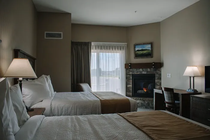 The Lodge at Mauston 4