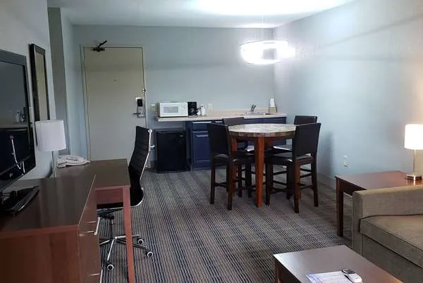 AmericInn by Wyndham Mauston 4