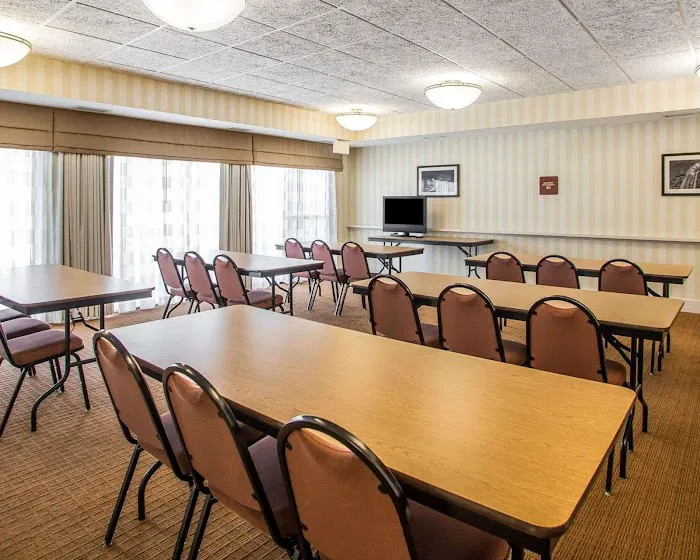 Sleep Inn & Suites 4