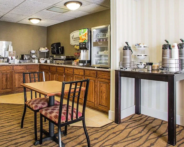Sleep Inn & Suites 4