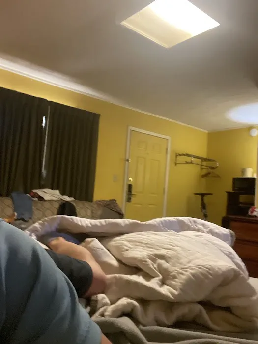 Rapids Inn & Suites 4