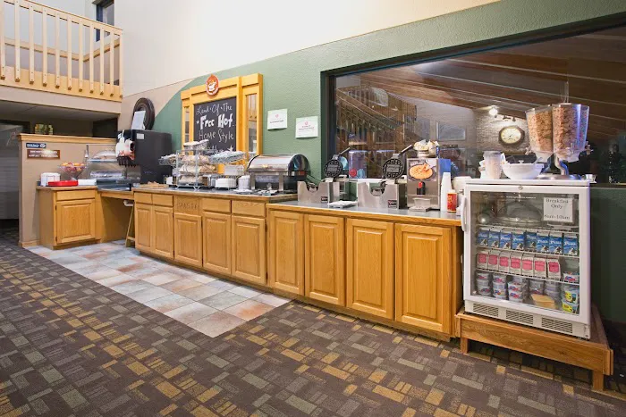 Cobblestone Hotel & Suites - Wisconsin Rapids 4