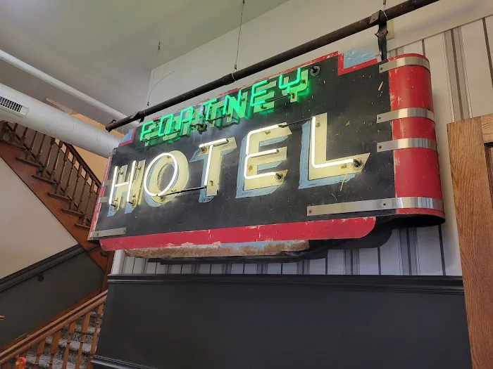 Hotel Fortney 4