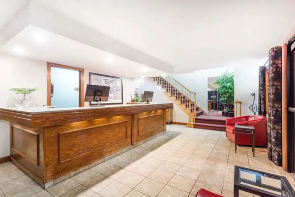 Super 8 by Wyndham Platteville 4