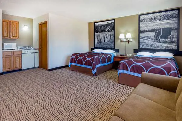 Super 8 by Wyndham Platteville 4