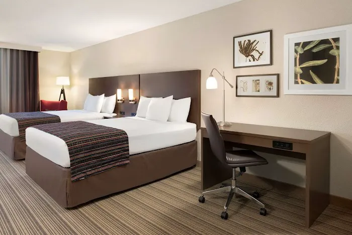 Country Inn & Suites by Radisson, Platteville, WI 4