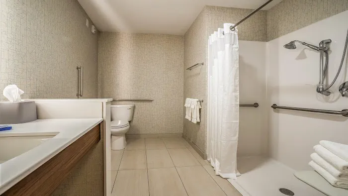 Holiday Inn Express & Suites Platteville by IHG 5