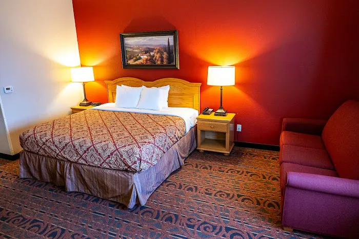 Savanna Inn and Suites 4