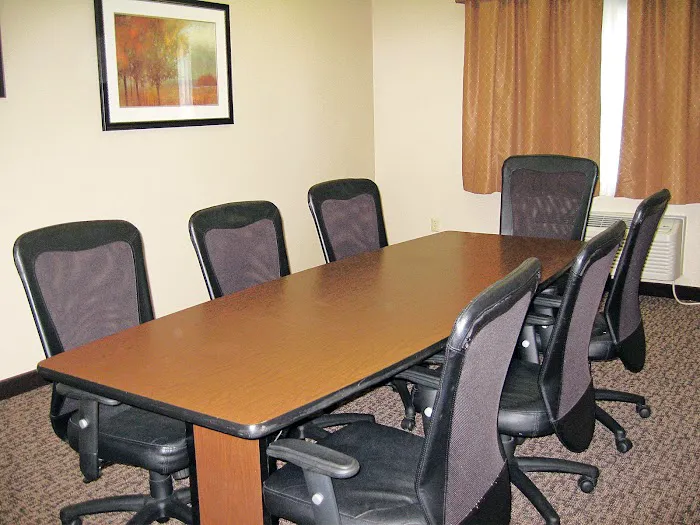 Savanna Inn and Suites 4