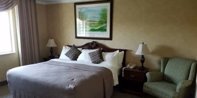 Irish Cottage Inn & Suites