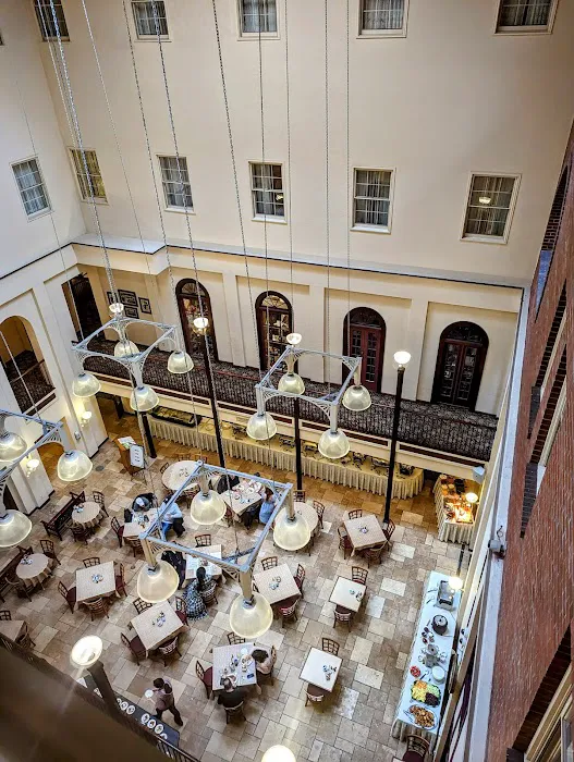 DeSoto House Hotel 4