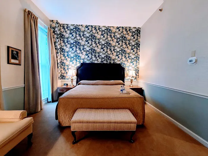 DeSoto House Hotel 4
