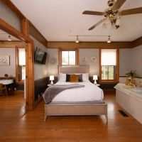 Riverboat Suites ico