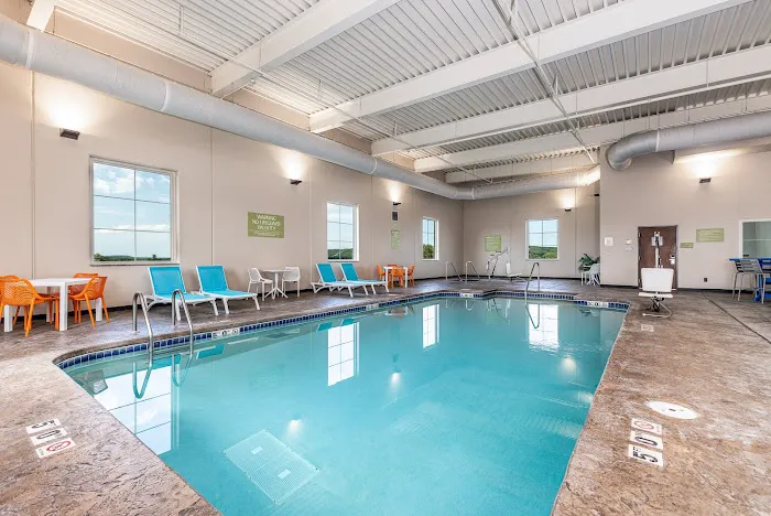 Off Shore Inn & Suites 4