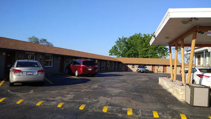 The Wisconsin Wood Inn 4
