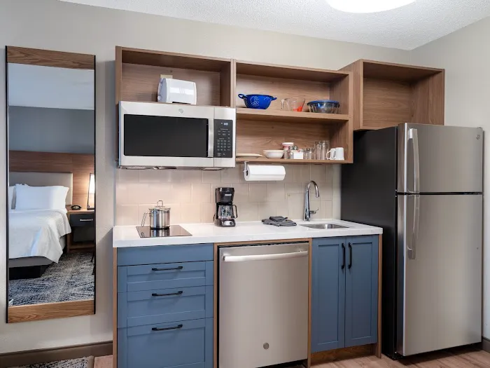 Candlewood Suites Rockford by IHG 4