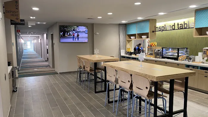 Home2 Suites by Hilton Racine 4