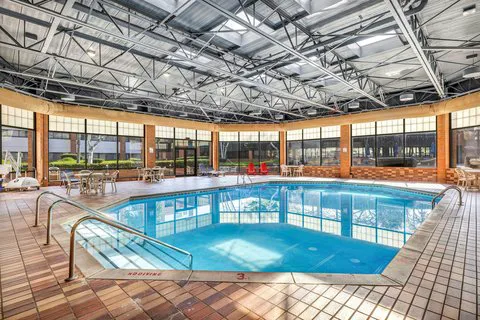 Delta Hotels Mount Pleasant 4
