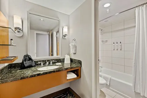 Delta Hotels Mount Pleasant 4
