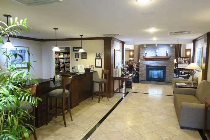 Staybridge Suites Milwaukee Airport South by IHG 4