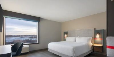 avid hotel Oak Creek by IHG