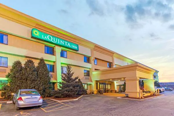 La Quinta Inn by Wyndham Milwaukee Airport / Oak Creek 4