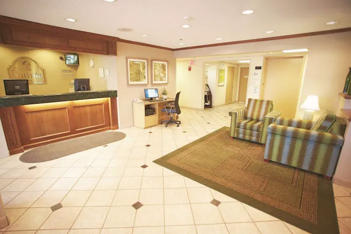 La Quinta Inn by Wyndham Milwaukee Airport / Oak Creek 4