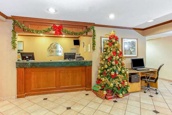 La Quinta Inn by Wyndham Milwaukee Airport / Oak Creek 4
