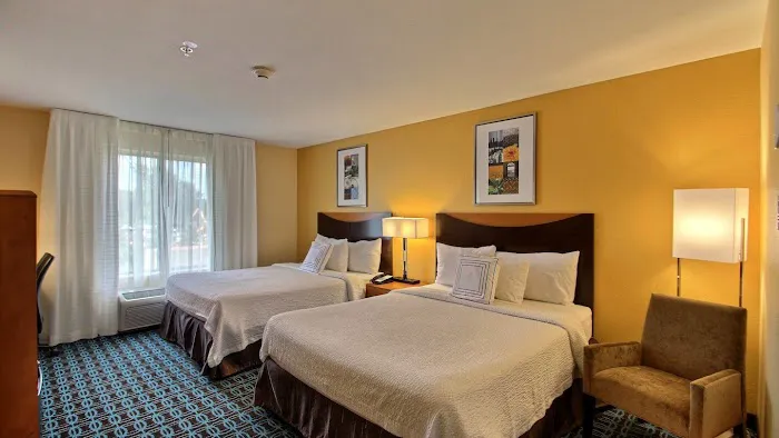 Fairfield Inn & Suites Milwaukee Airport 4