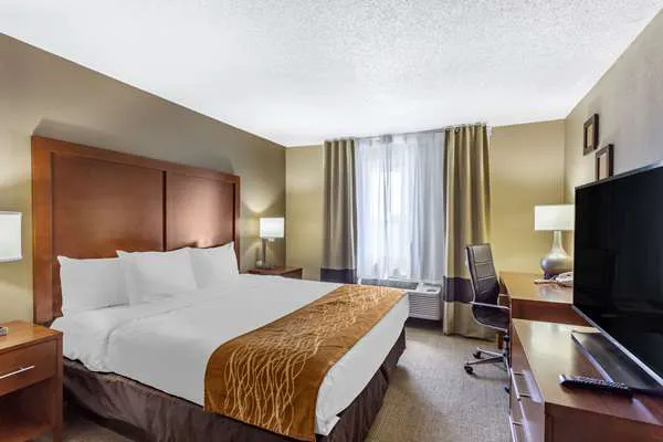 Comfort Inn Gurnee near Six Flags 4
