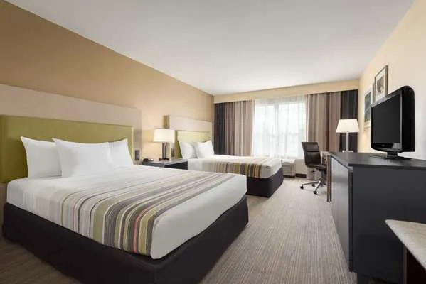 Country Inn & Suites by Radisson, Milwaukee Airport, WI 5