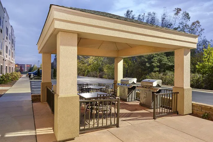 Candlewood Suites Milwaukee Airport-Oak Creek by IHG 4