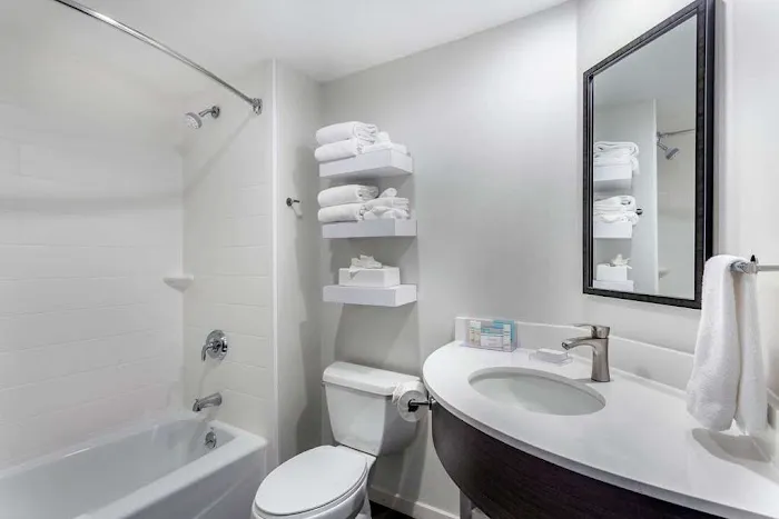 Hampton Inn Milwaukee-Airport 5
