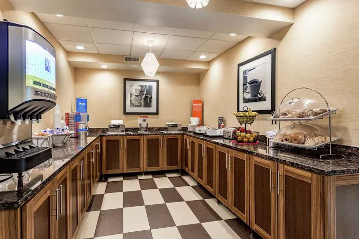 Hampton Inn Milwaukee-Airport 5