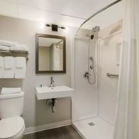 Suburban Studios Milwaukee Airport ico
