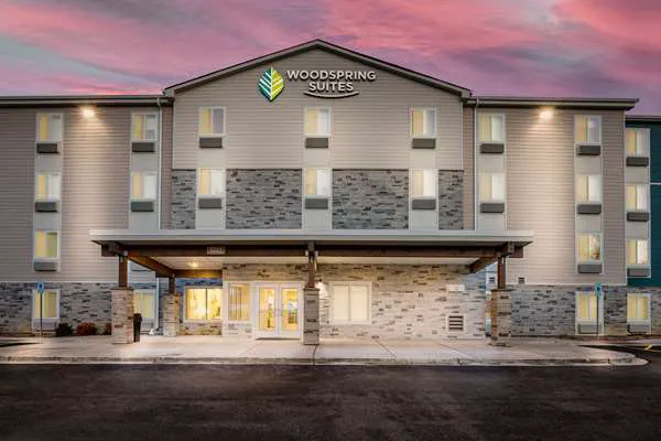 WoodSpring Suites Gurnee - Chicago 4