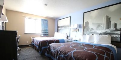 Super 8 by Wyndham Kenosha/Pleasant Prairie