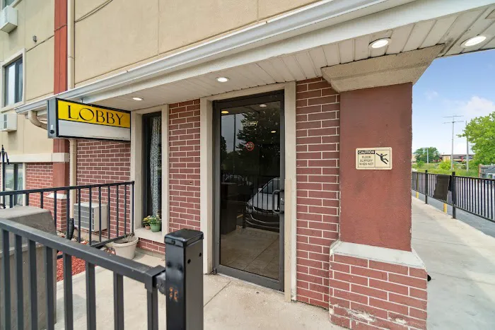 Super 8 by Wyndham Kenosha/Pleasant Prairie 4